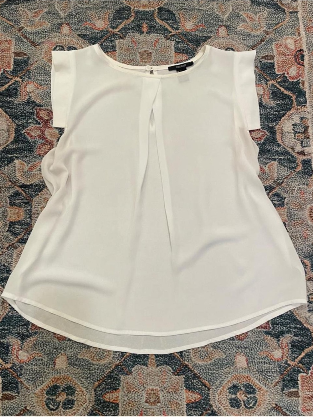 Forever 21 White Pleat-Front Slit Sleeve Blouse